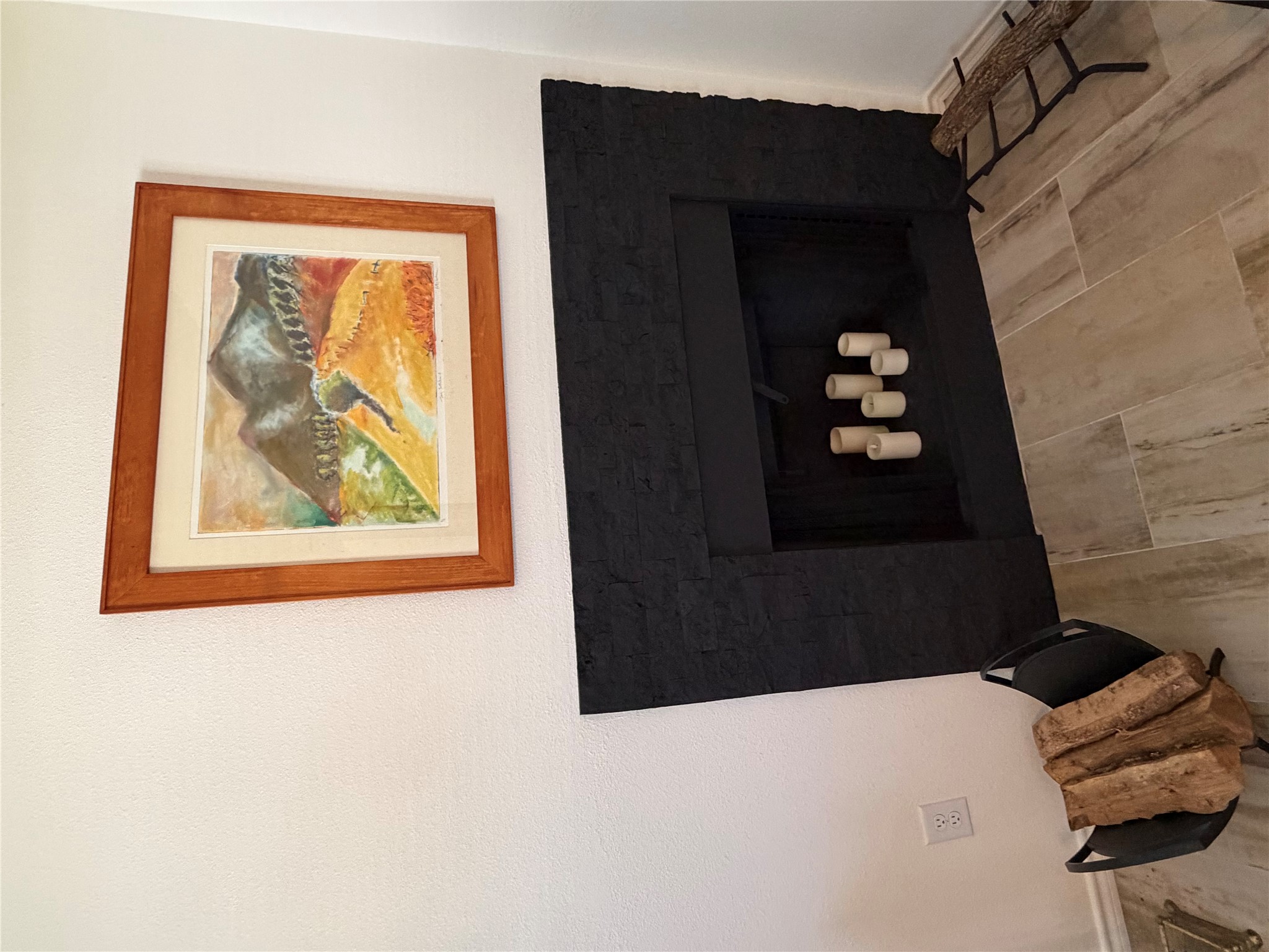 301 Sheraton Avenue Austin, TX 78745 - Photo 13 of 27 Wood burning fireplace (or light it up with candles)