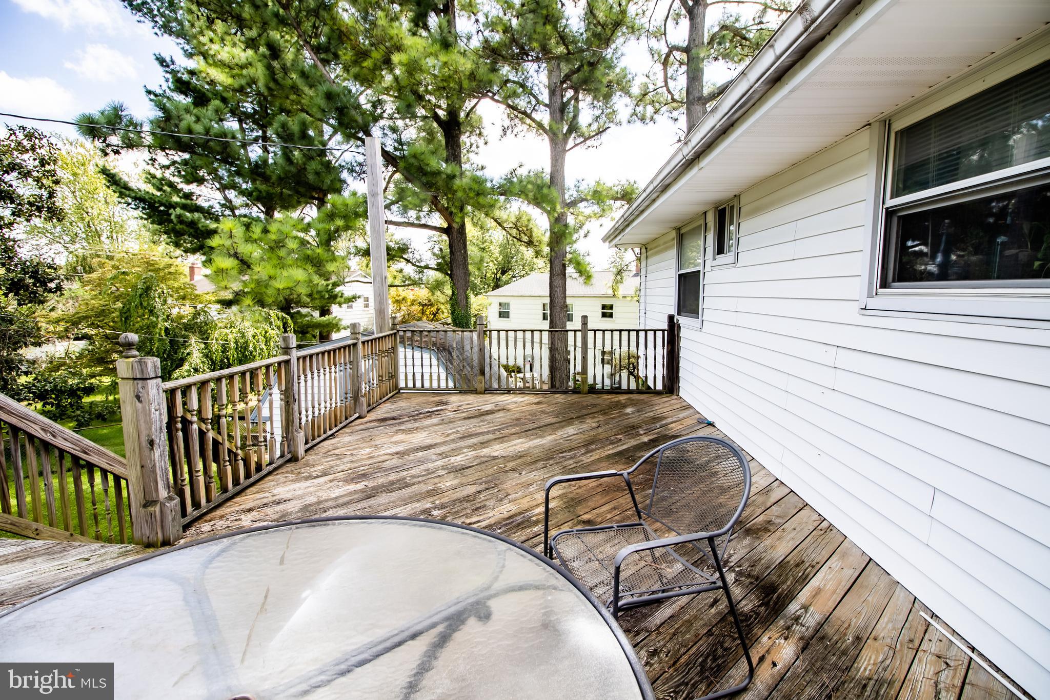 4053 Carthage Road Randallstown, MD 21133 - Photo 25 of 30 Upper Deck