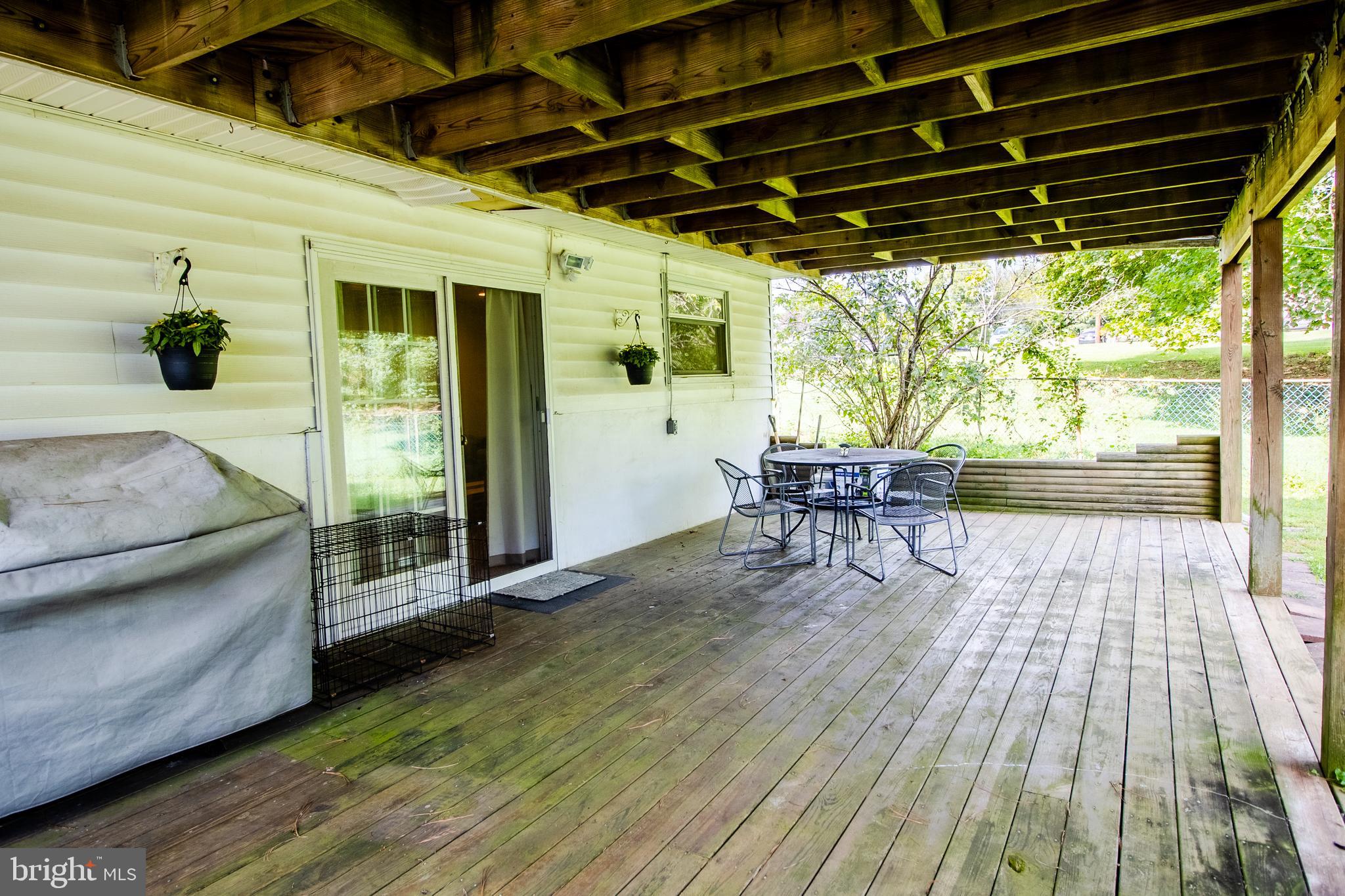 4053 Carthage Road Randallstown, MD 21133 - Photo 26 of 30 Lower Deck