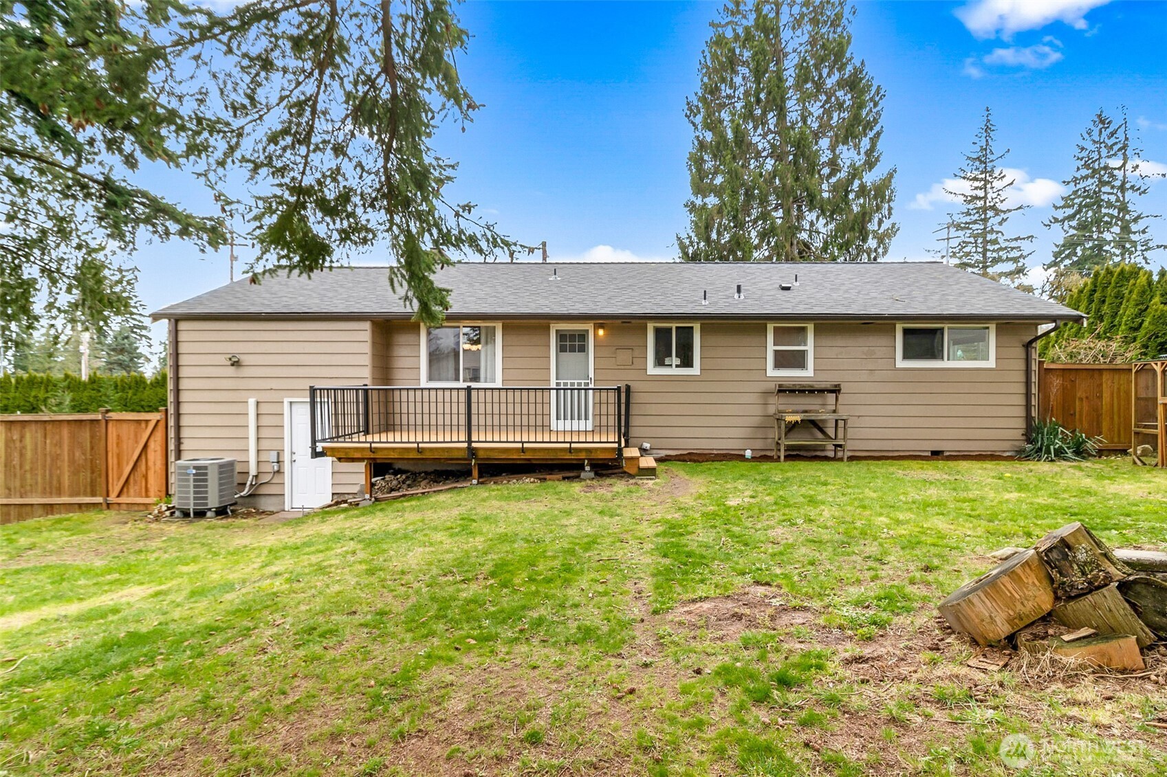 1331 Madison Street Everett, WA 98203 - Photo 34 of 40