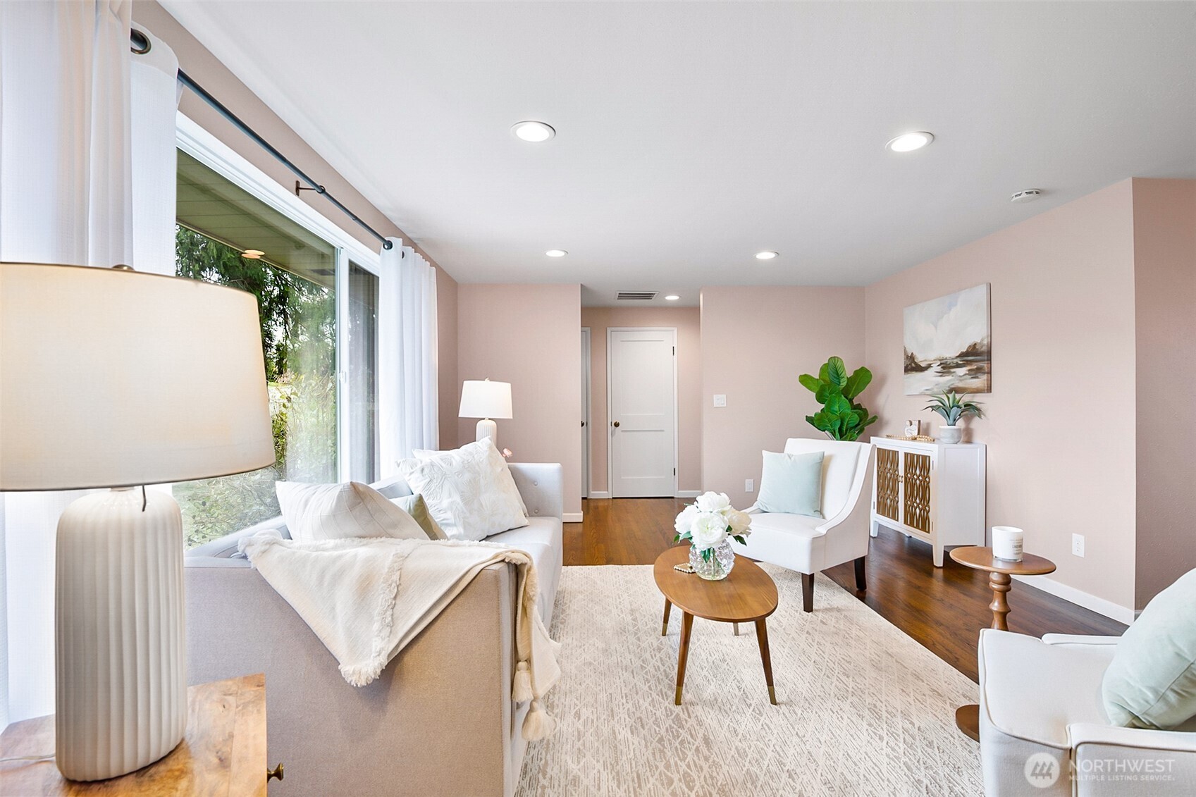 1331 Madison Street Everett, WA 98203 - Photo 10 of 40