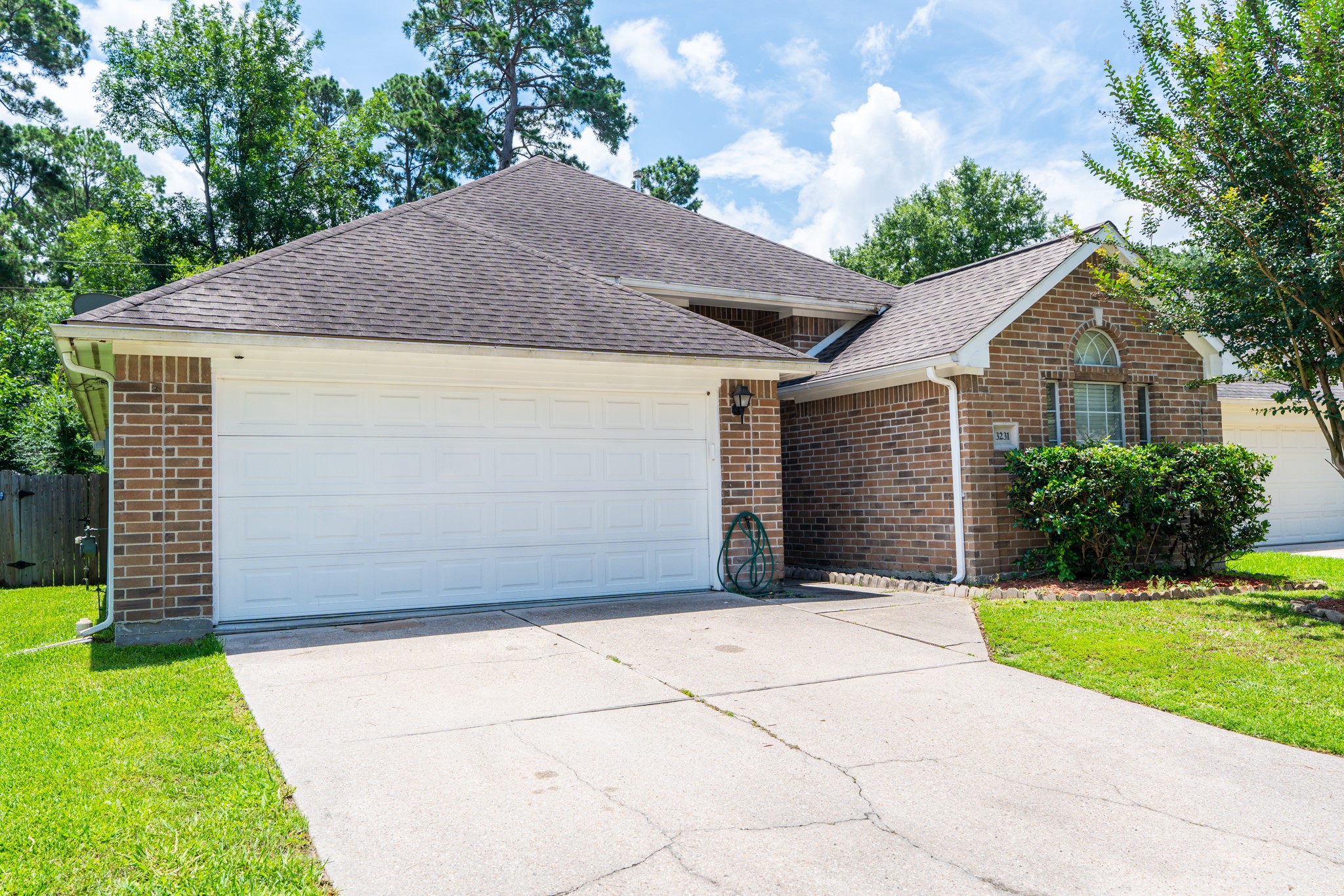 3231 Candlepine Drive Spring, TX 77388 - Photo 2 of 11