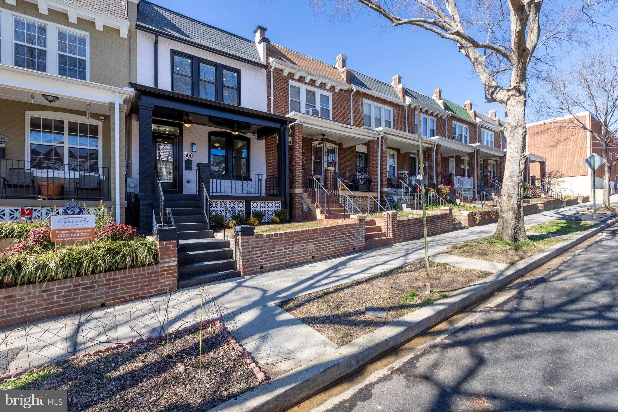 560 23rd Place Northeast Washington, DC 20002 - Photo 2 of 43 Gallery Image 2