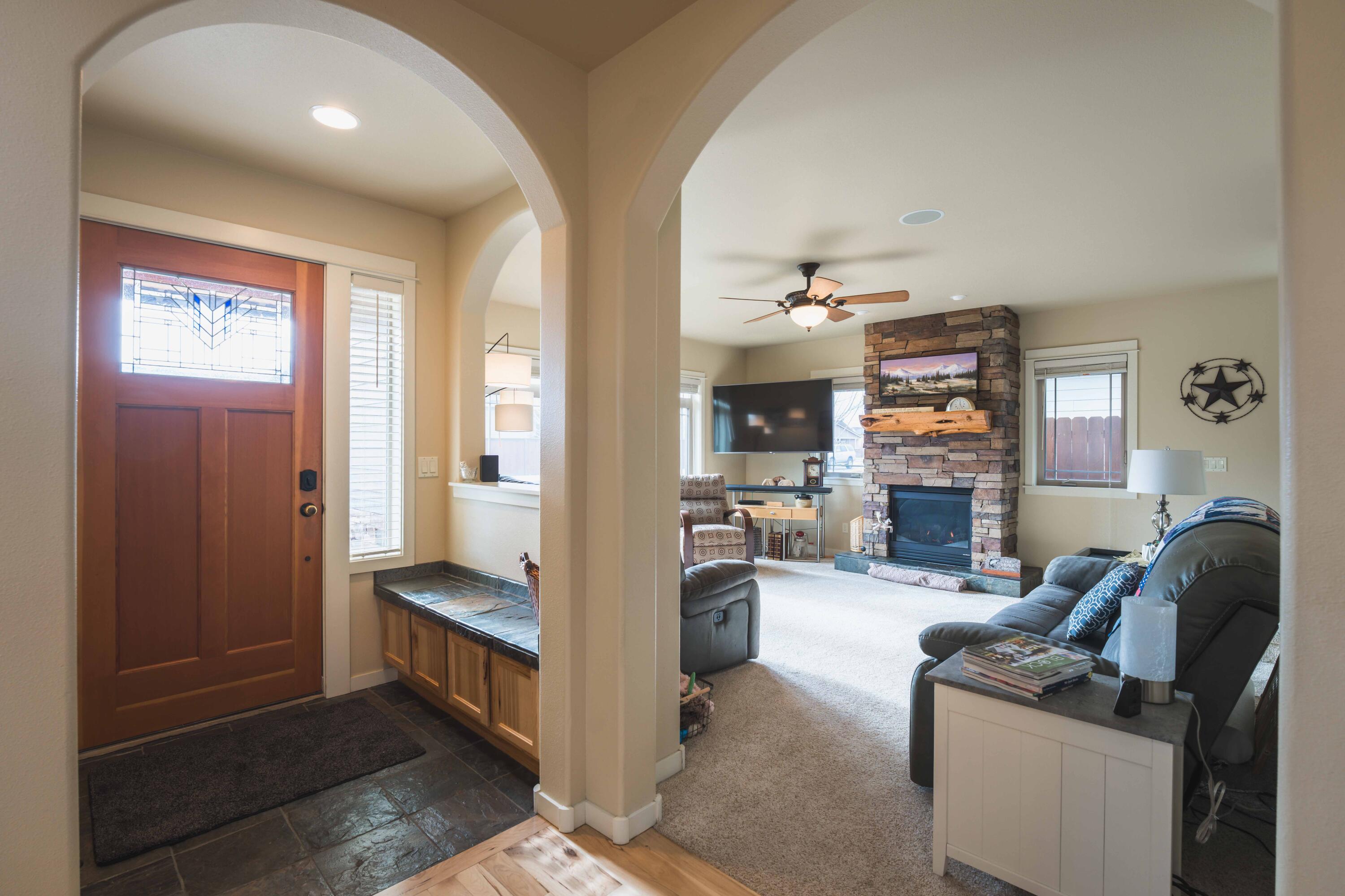 20794 Alpine Ridge Place Bend, OR 97701 - Photo 32 of 84 Alpine Ridge-79