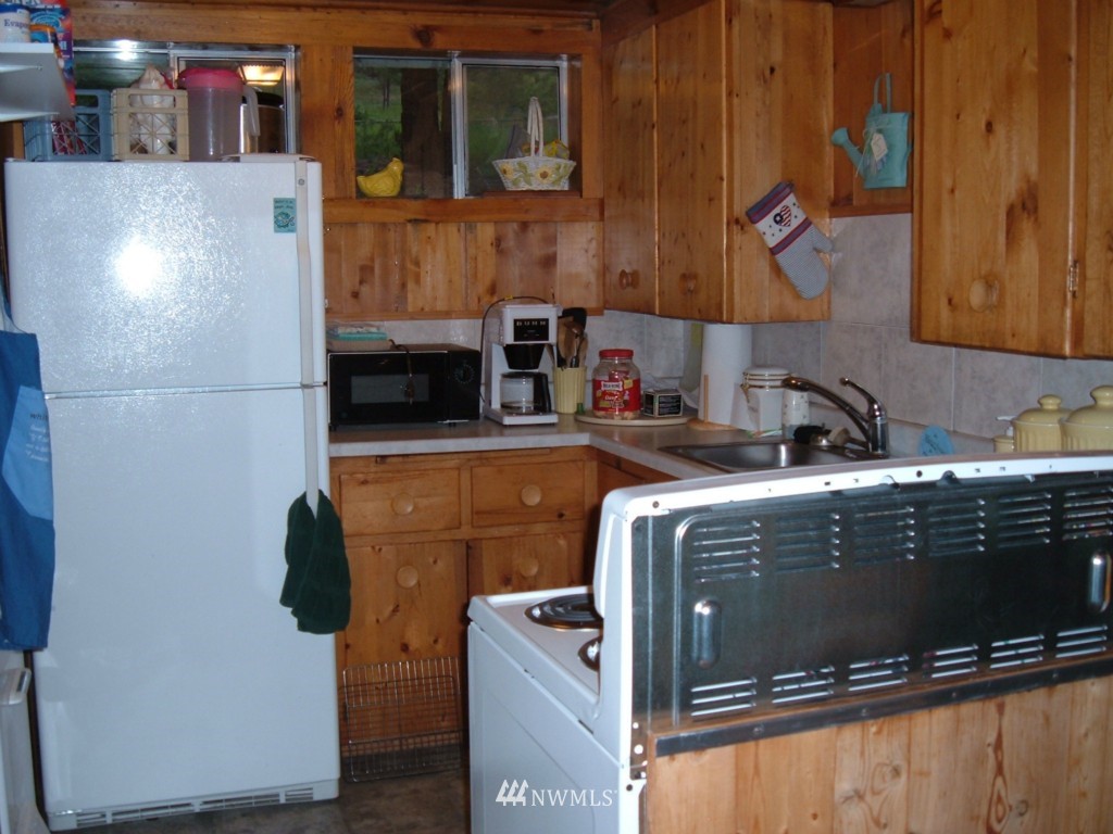 59 A W Fork Road Conconully, WA 98819 - Photo 5 of 14 Gallery Image 5