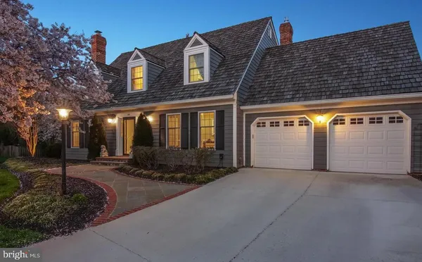 $1,949,000 | 1502 Chain Bridge Court, McLean, VA 22101