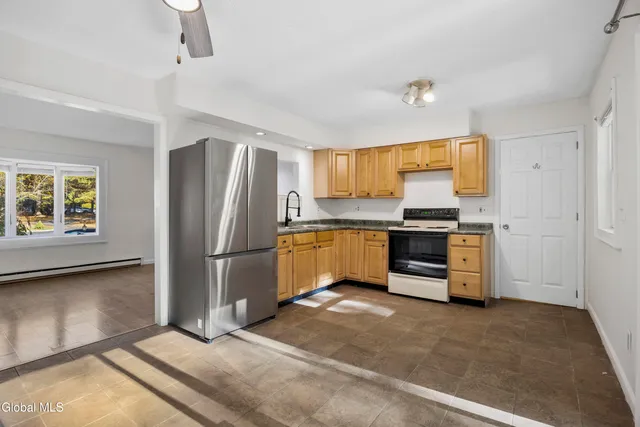 $284,900 | 40 Pheasant Court, Saratoga Springs, NY 12866