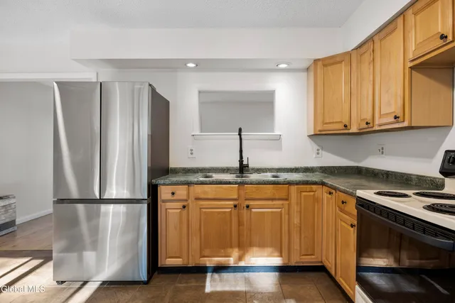 $284,900 | 40 Pheasant Court, Saratoga Springs, NY 12866