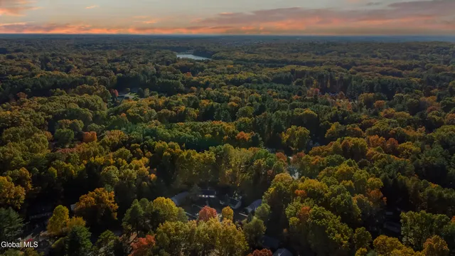 $284,900 | 40 Pheasant Court, Saratoga Springs, NY 12866