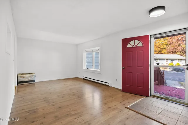 $284,900 | 40 Pheasant Court, Saratoga Springs, NY 12866