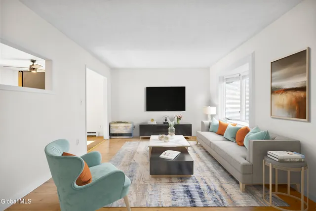 $284,900 | 40 Pheasant Court, Saratoga Springs, NY 12866