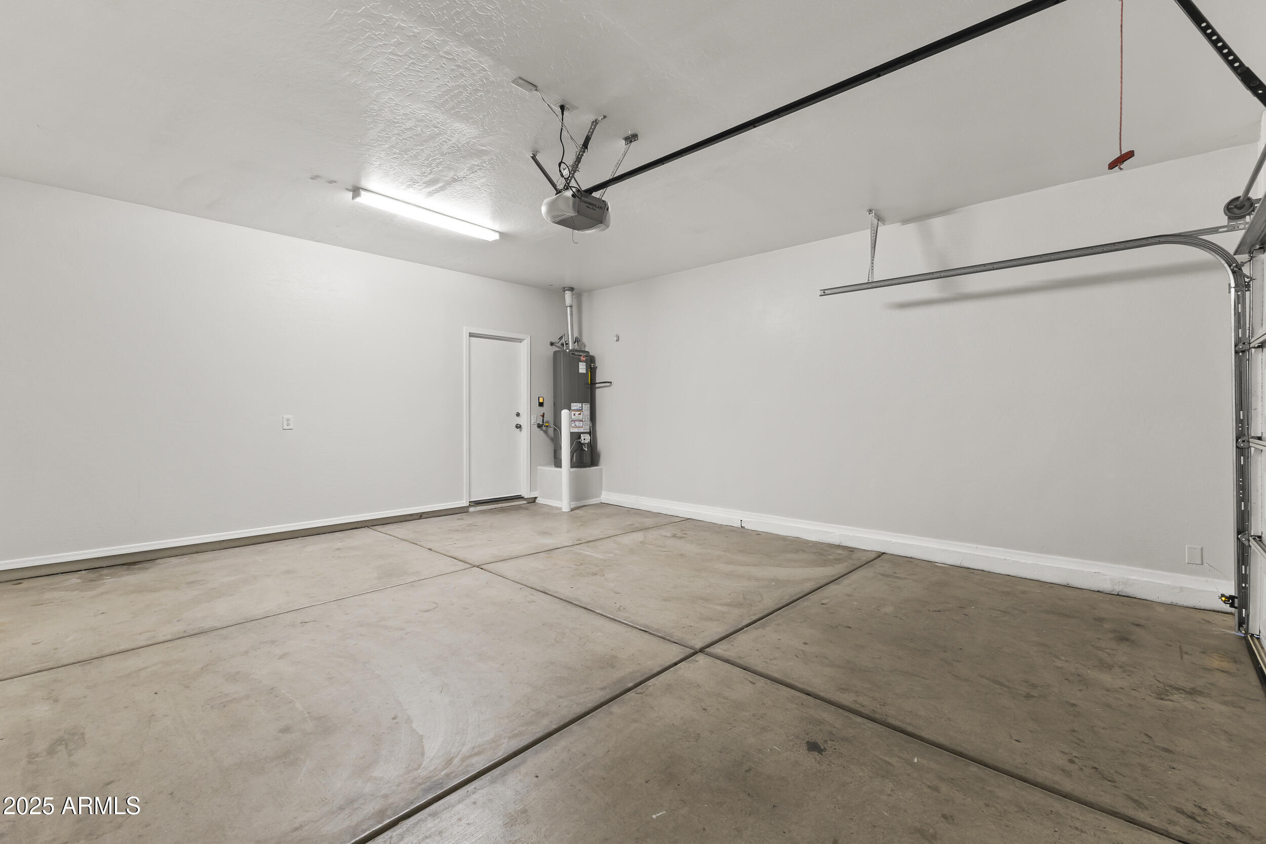 11185 West Coronado Road Avondale, AZ 85392 - Photo 15 of 46 a view of an empty room