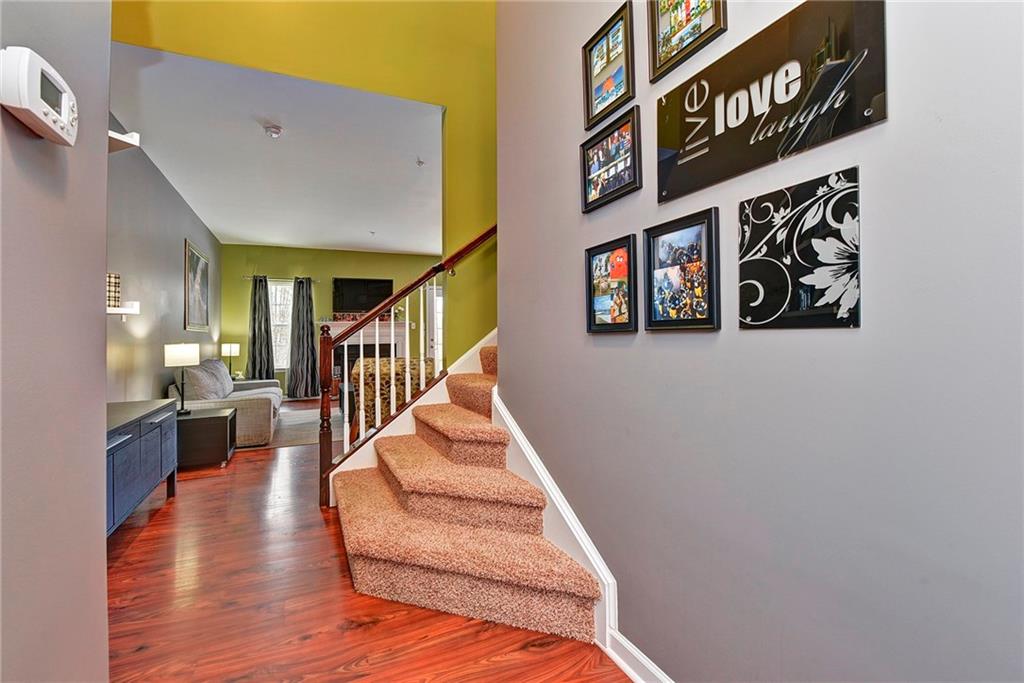 296 Maple Ridge Drive Canonsburg, PA 15317 - Photo 2 of 25 Gallery Image 2