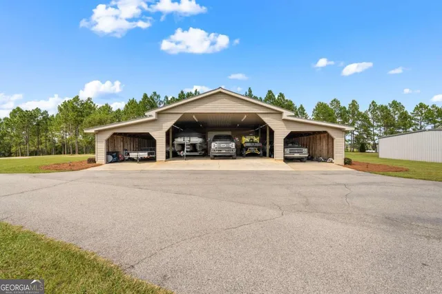 $1,600,000 | 375 Dasher Street, Lyons, GA 30436