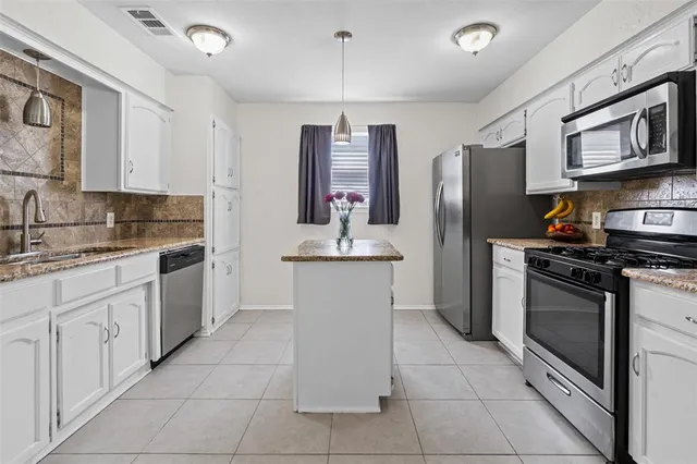 $295,000 | 5817 Bunker Boulevard, Watauga, TX 76148