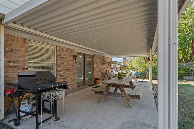 $295,000 | 5817 Bunker Boulevard, Watauga, TX 76148