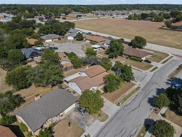 $295,000 | 5817 Bunker Boulevard, Watauga, TX 76148