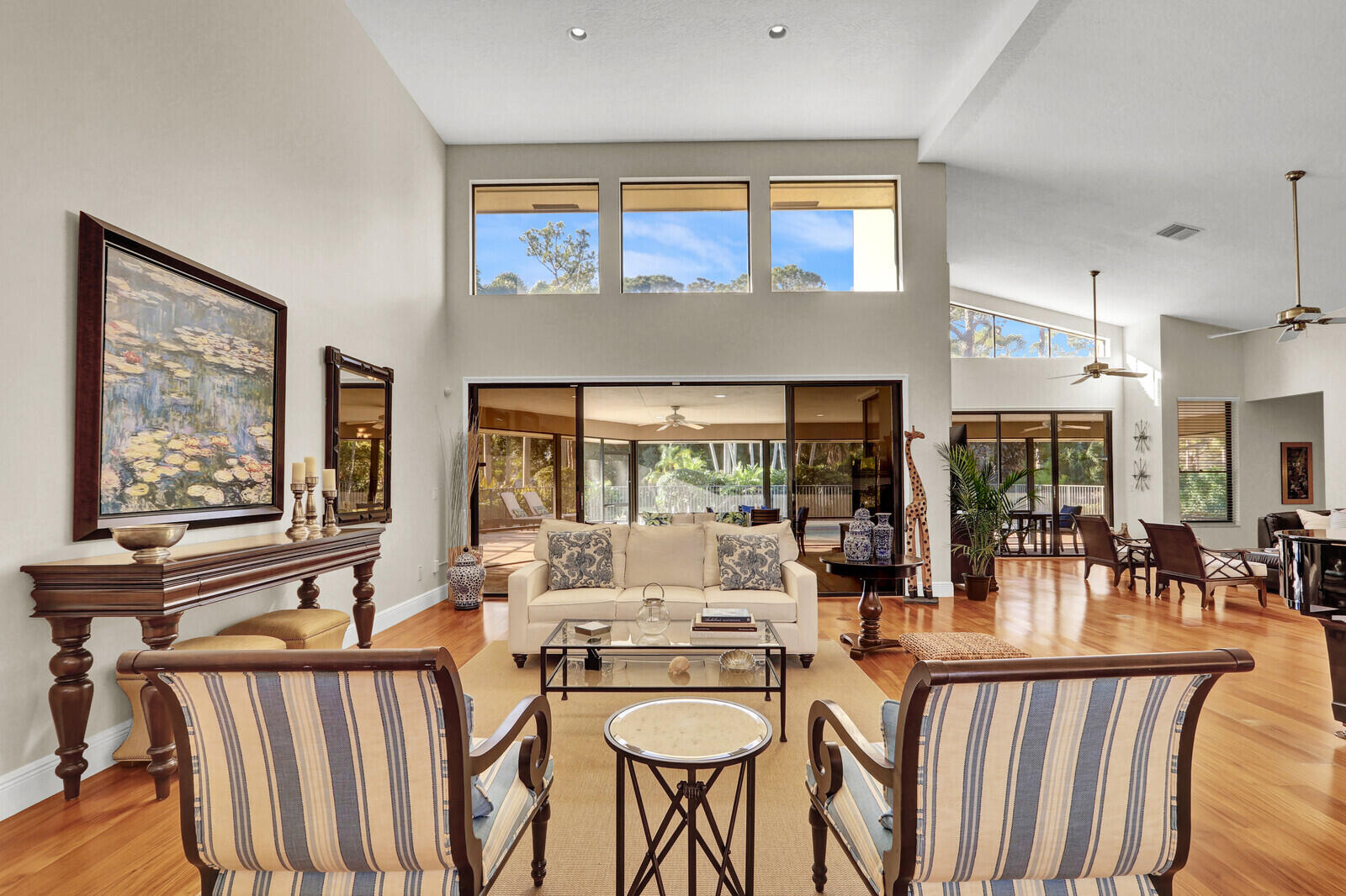 208 Turnberry Court South Atlantis, FL 33462 - Photo 4 of 44 20' soaring ceilings