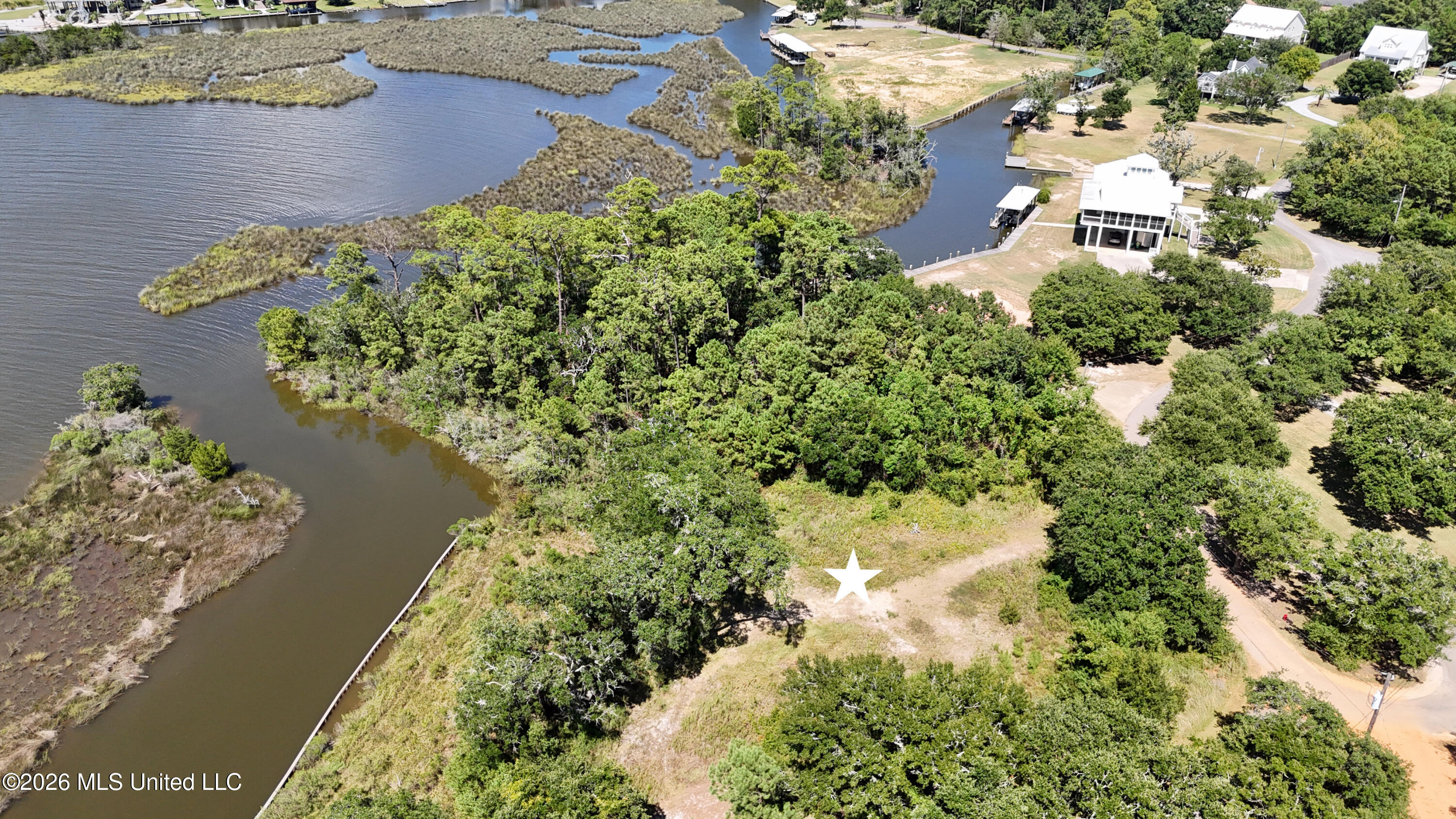 6209 Porteaux Road Ocean Springs, MS 39564 - Photo 4 of 19 6209 Porteaux Rd