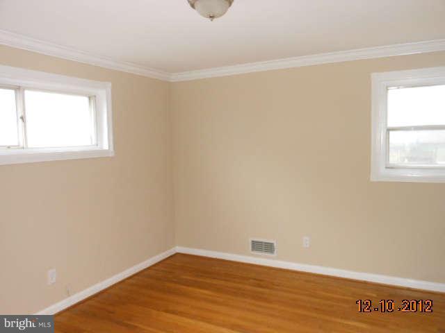 7118 Reservoir Road Springfield, VA 22150 - Photo 7 of 8 Bedroom (Master)