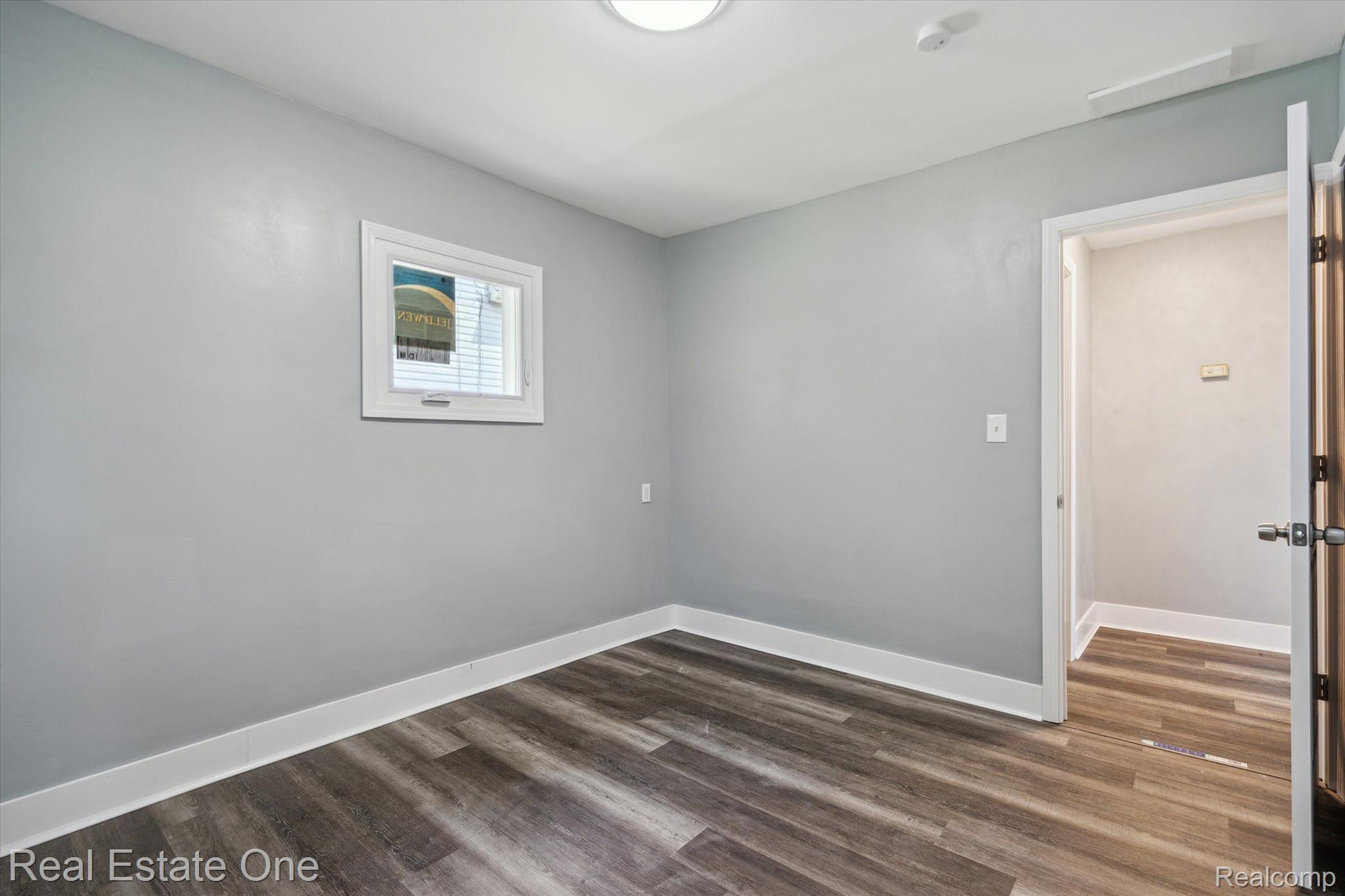22750 Wick Road Taylor, MI 48180 - Photo 22 of 26