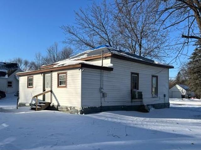 505 Grove Street Southeast Mapleton, MN 56065 - Photo 2 of 8