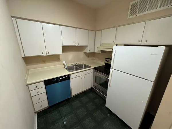 $1,100 | 2100 Tanglewilde Street, Unit 344, Houston, TX 77063