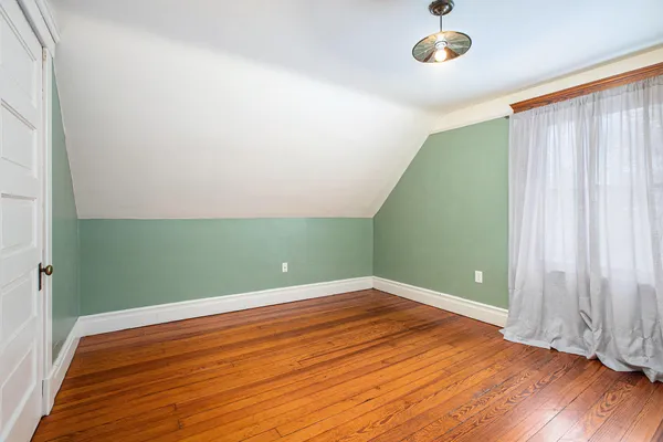 $2,400 | 618 Gott Street, Ann Arbor, MI 48103