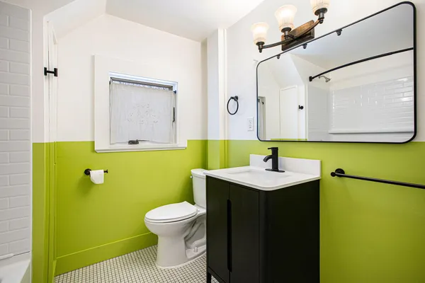 $2,400 | 618 Gott Street, Ann Arbor, MI 48103