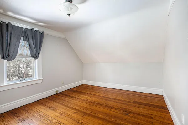 $2,400 | 618 Gott Street, Ann Arbor, MI 48103