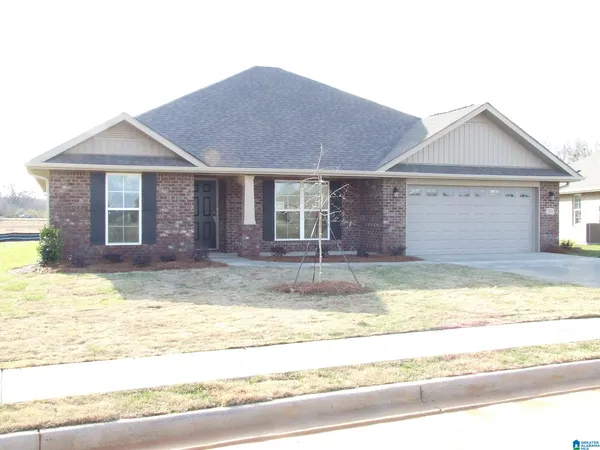 $339,700 | 409 Yorktown Court, Montevallo, AL 35115