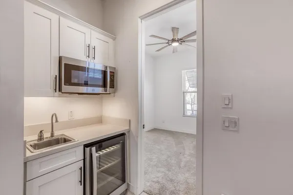 $3,000 | 8723 West Vista Avenue, Glendale, AZ 85305