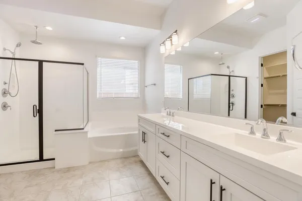 $3,000 | 8723 West Vista Avenue, Glendale, AZ 85305