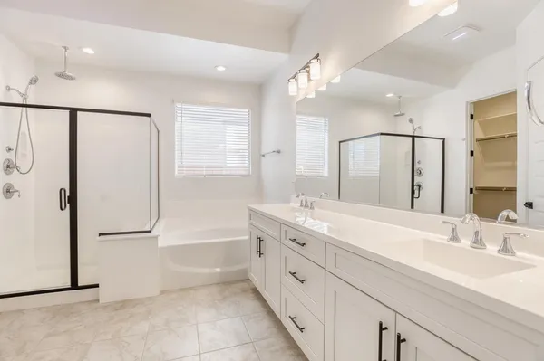 $3,000 | 8723 West Vista Avenue, Glendale, AZ 85305