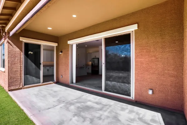 $3,000 | 8723 West Vista Avenue, Glendale, AZ 85305