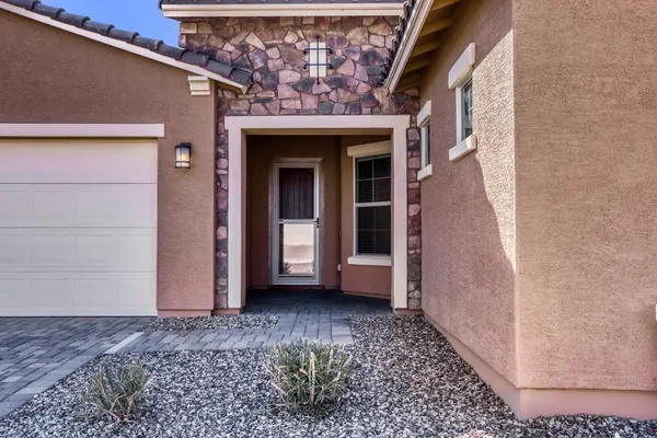 $3,000 | 8723 West Vista Avenue, Glendale, AZ 85305