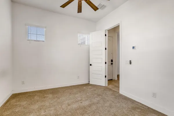 $3,000 | 8723 West Vista Avenue, Glendale, AZ 85305