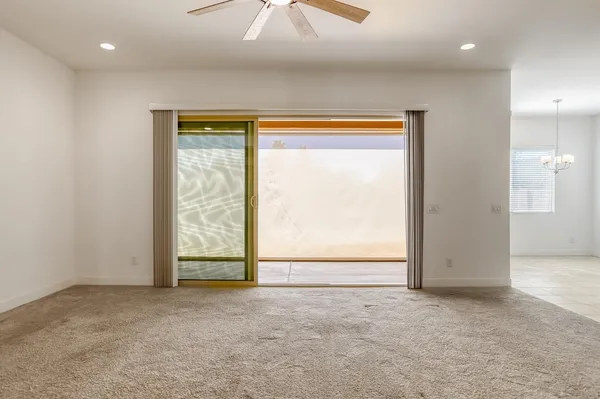 $3,000 | 8723 West Vista Avenue, Glendale, AZ 85305