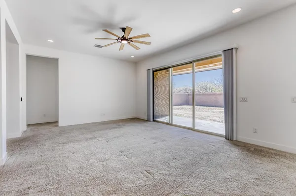 $3,000 | 8723 West Vista Avenue, Glendale, AZ 85305