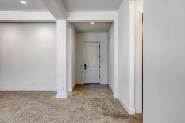 $3,000 | 8723 West Vista Avenue, Glendale, AZ 85305