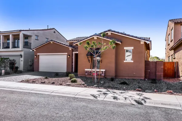 $3,000 | 8723 West Vista Avenue, Glendale, AZ 85305