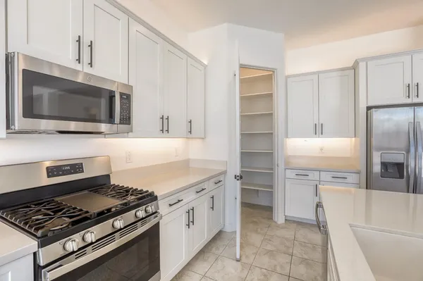 $3,000 | 8723 West Vista Avenue, Glendale, AZ 85305