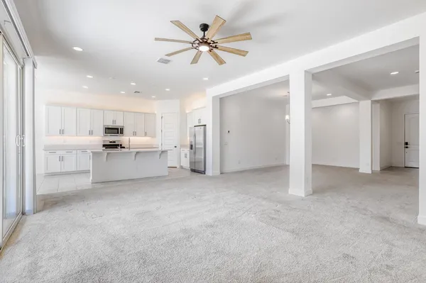 $3,000 | 8723 West Vista Avenue, Glendale, AZ 85305