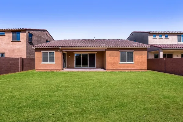 $3,000 | 8723 West Vista Avenue, Glendale, AZ 85305