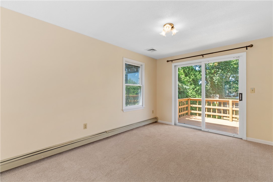 94 Ridgewood Road Middletown, RI 02842 - Photo 7 of 31