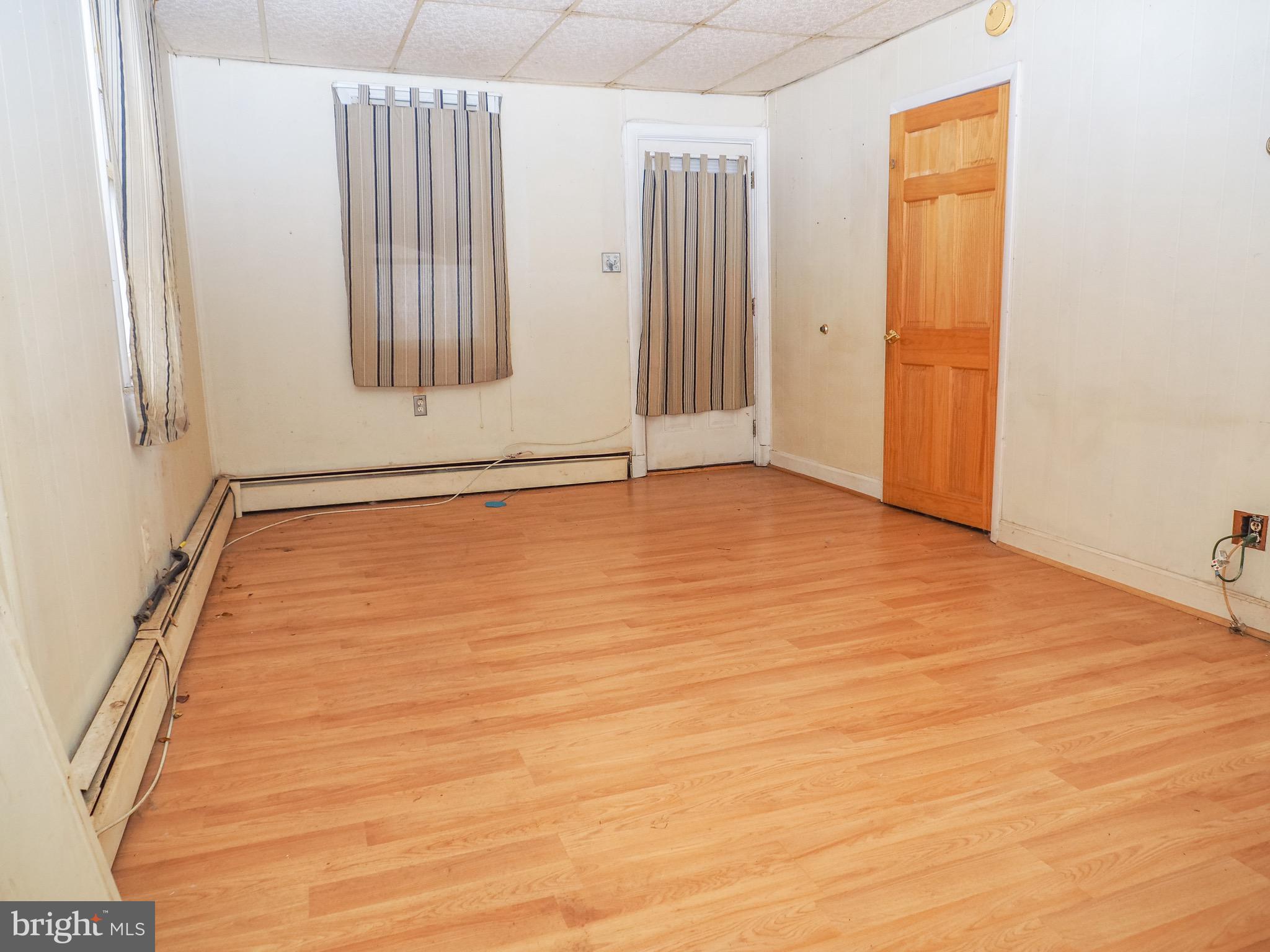 1615 Midland Road Edgewater, MD 21037 - Photo 10 of 24 Living / Dining