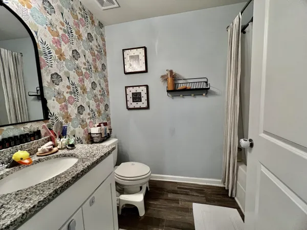 $299,700 | 10 Brandons Court, DeFuniak Springs, FL 32433