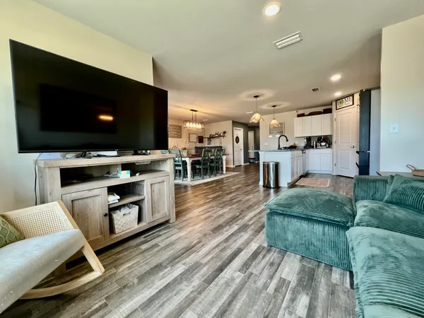 $299,700 | 10 Brandons Court, DeFuniak Springs, FL 32433