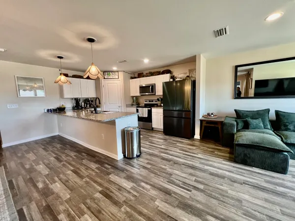 $299,700 | 10 Brandons Court, DeFuniak Springs, FL 32433