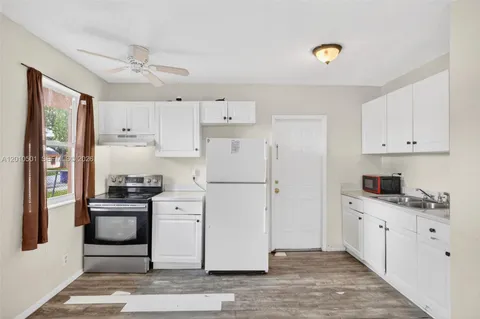 $350,000 | 2437 Northwest 20th Street, Fort Lauderdale, FL 33311